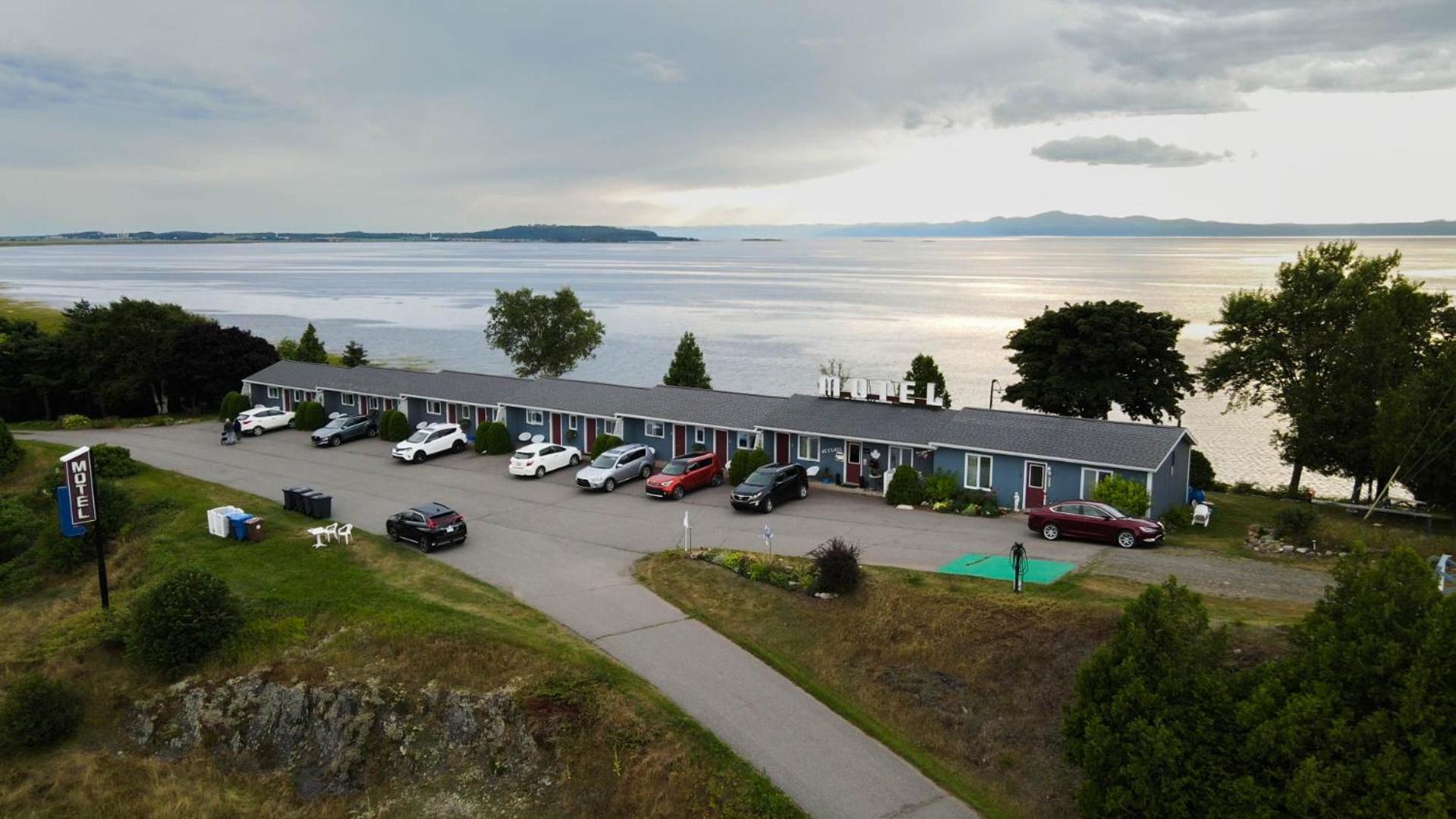 Motel Cap Blanc Kamouraska Exterior foto
